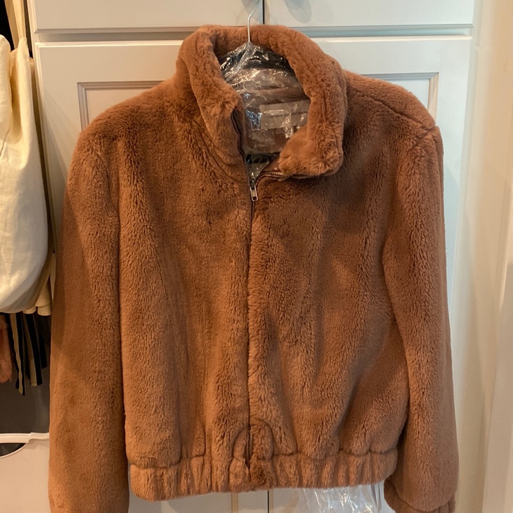 Super soft. Never been worn.